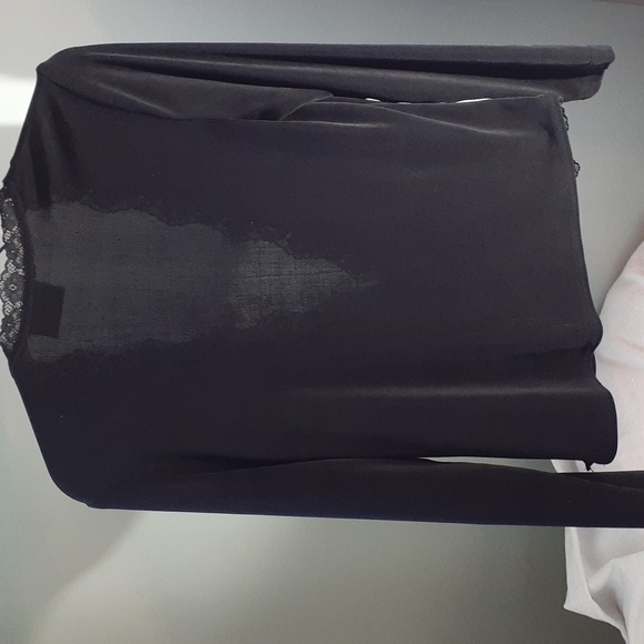 Patchington, size large, black deep v neck long sleeve top with lace det… - Picture 4 of 5